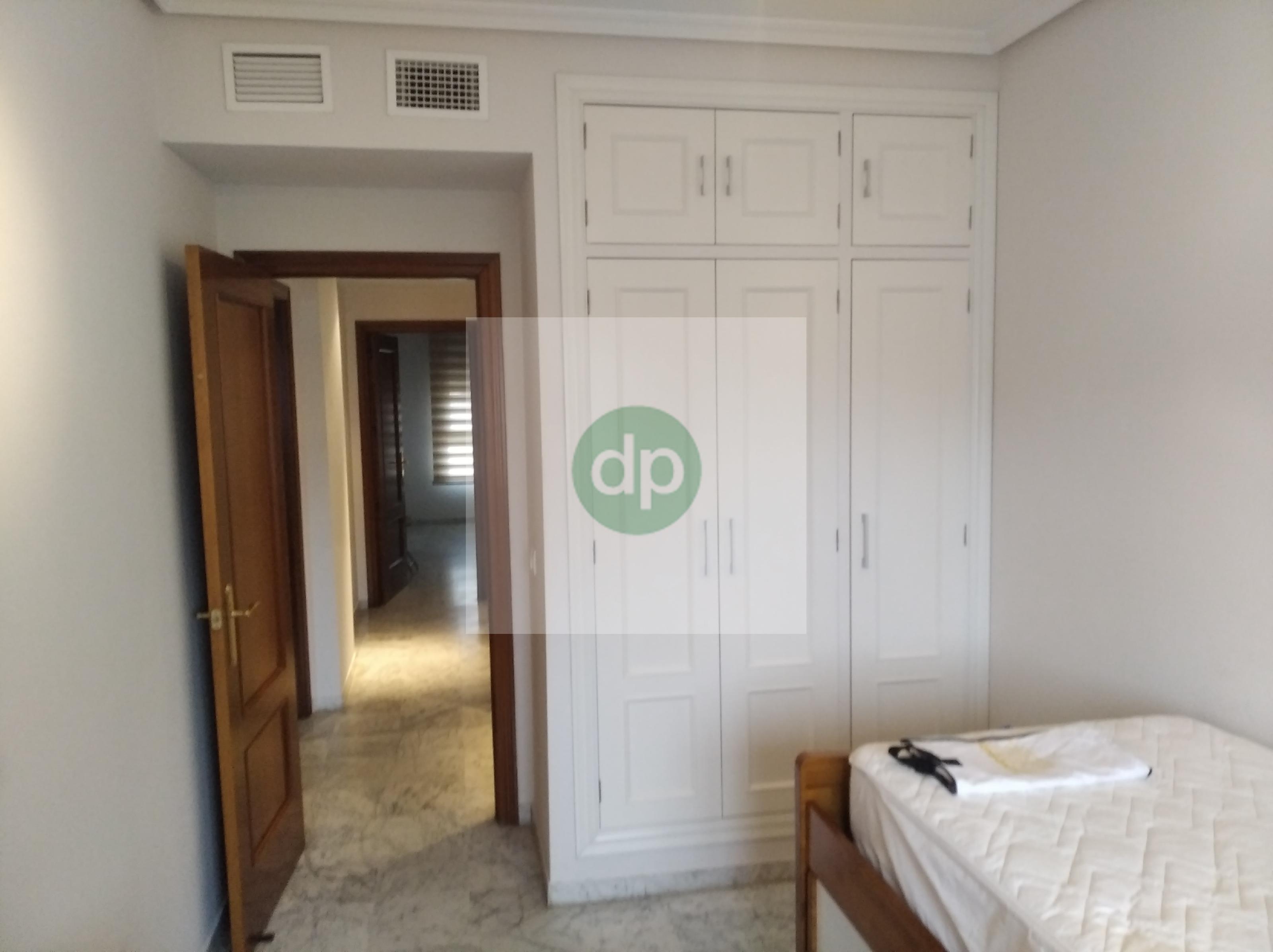 Imagen 16 Piso en venta en Badajoz / Jardines del Guadiana, junto a restaurantes y tiendas