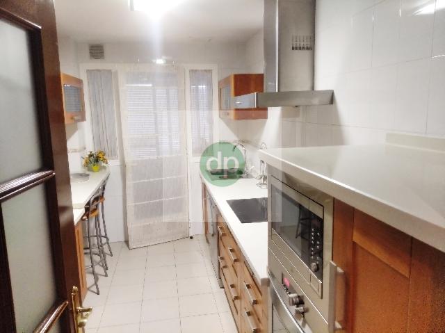 Imagen 10 Inmueble 274733 - Piso en venta en Badajoz / Jardines del Guadiana, junto a restaurantes y tiendas