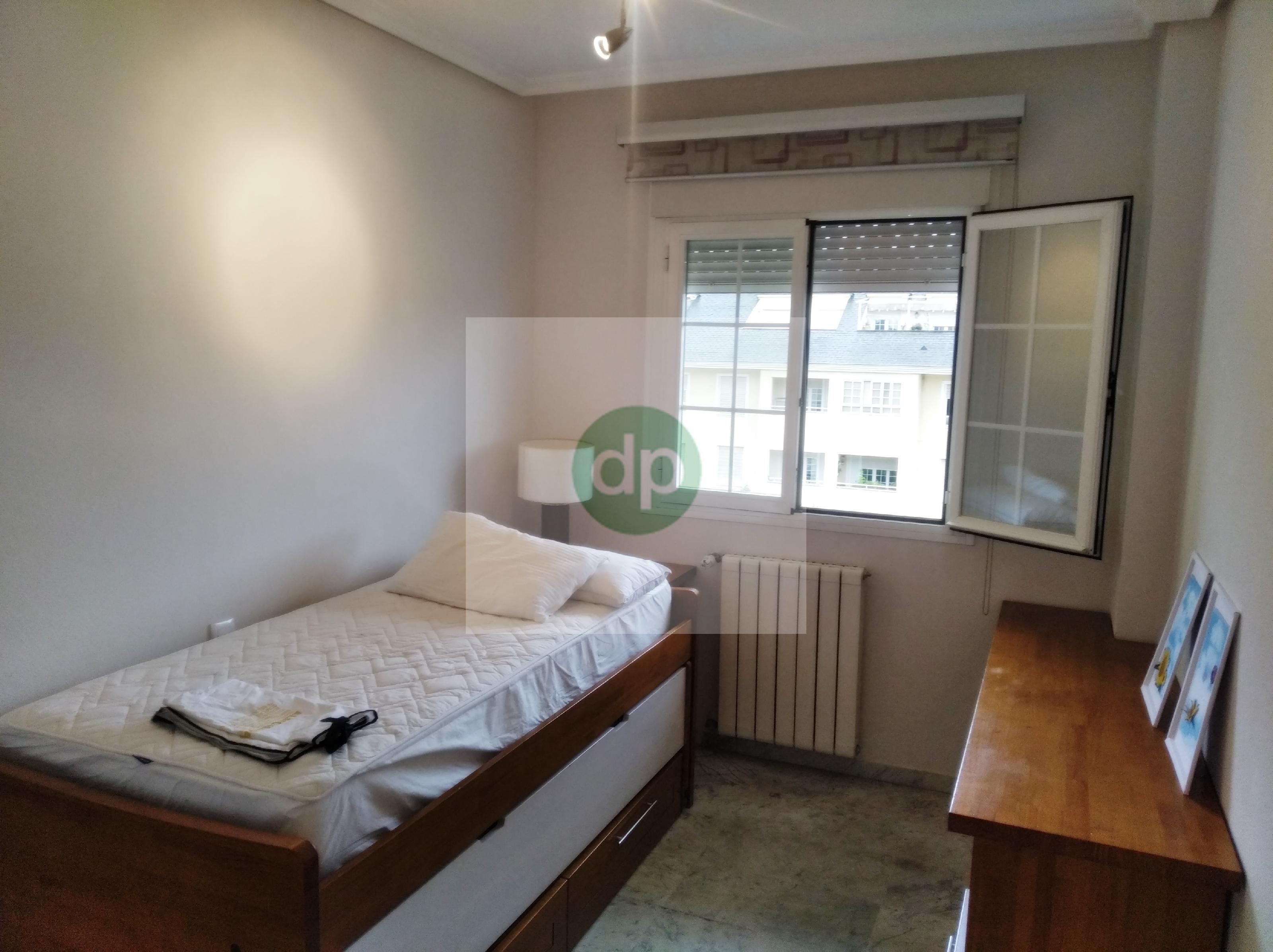 Imagen 22 Piso en venta en Badajoz / Jardines del Guadiana, junto a restaurantes y tiendas