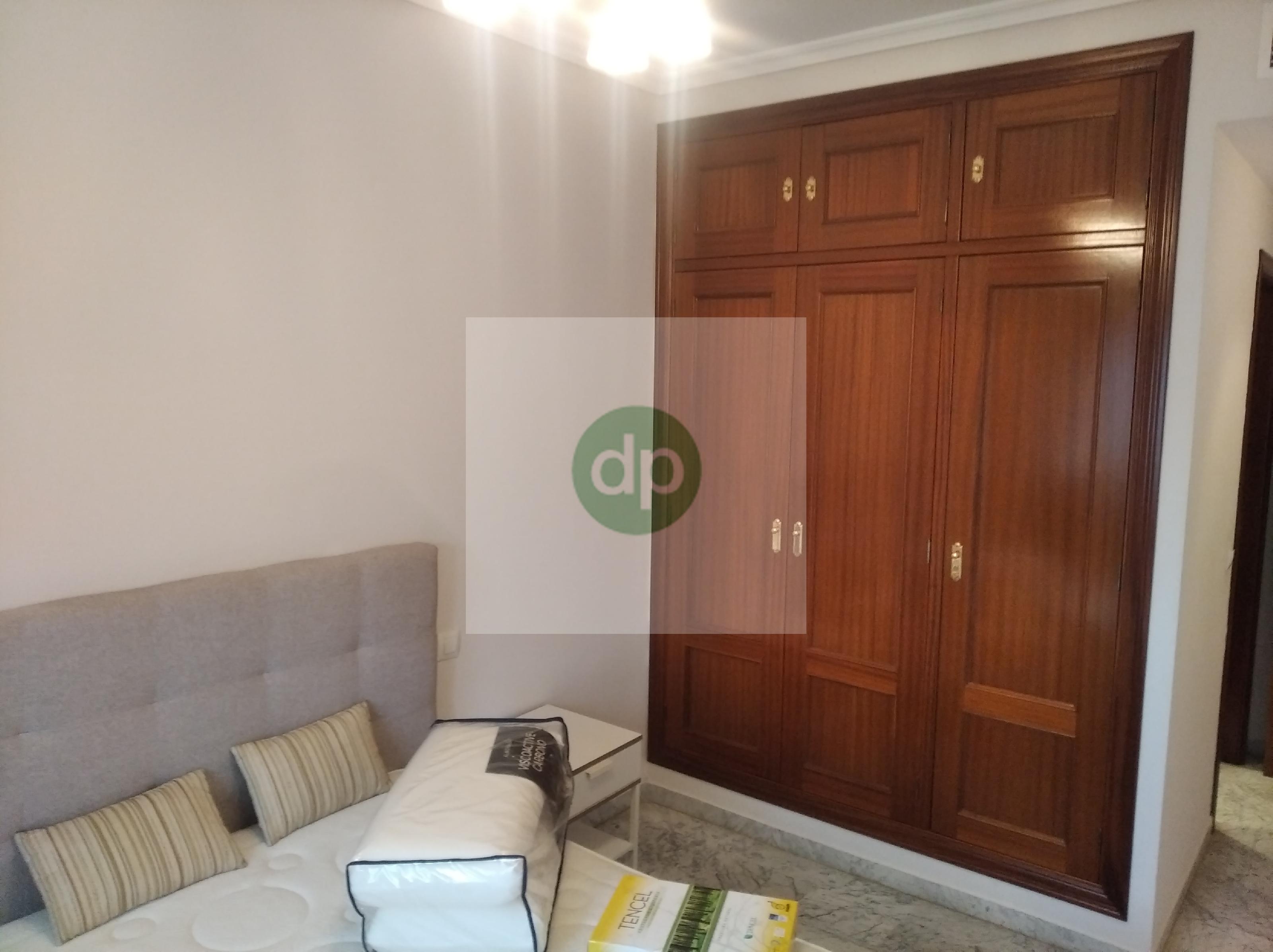 Imagen 26 Piso en venta en Badajoz / Jardines del Guadiana, junto a restaurantes y tiendas