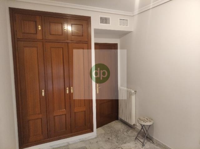 Imagen 28 Inmueble 274733 - Piso en venta en Badajoz / Jardines del Guadiana, junto a restaurantes y tiendas