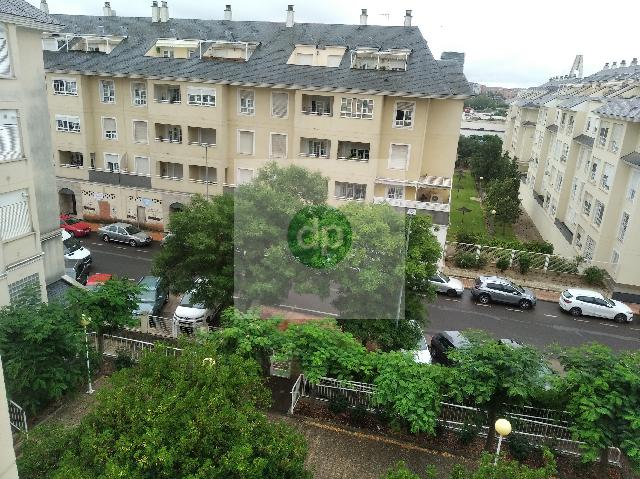 Imagen 29 Inmueble 274733 - Piso en venta en Badajoz / Jardines del Guadiana, junto a restaurantes y tiendas