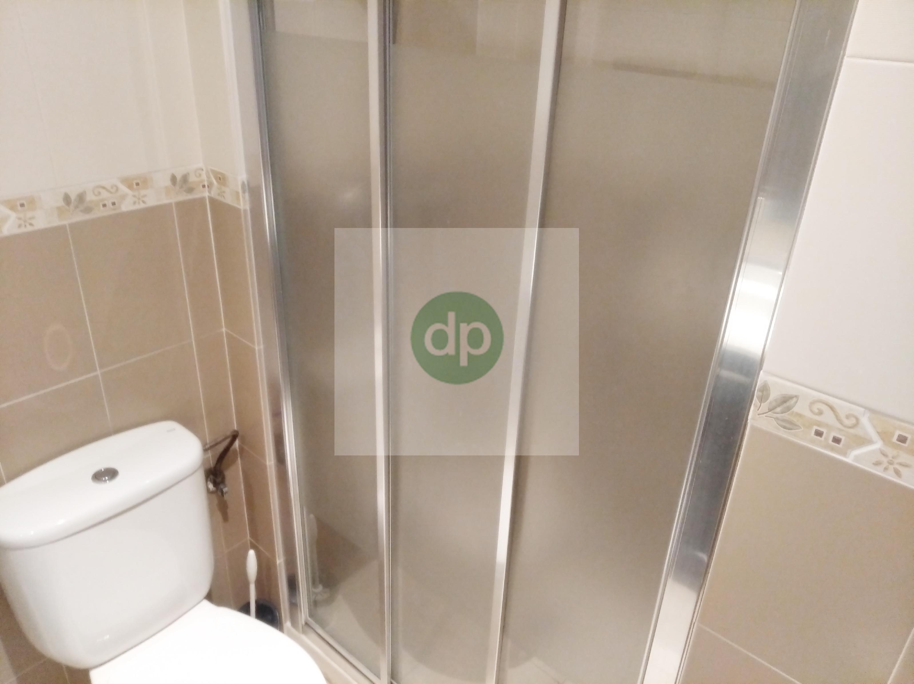 Imagen 36 Piso en venta en Badajoz / Jardines del Guadiana, junto a restaurantes y tiendas
