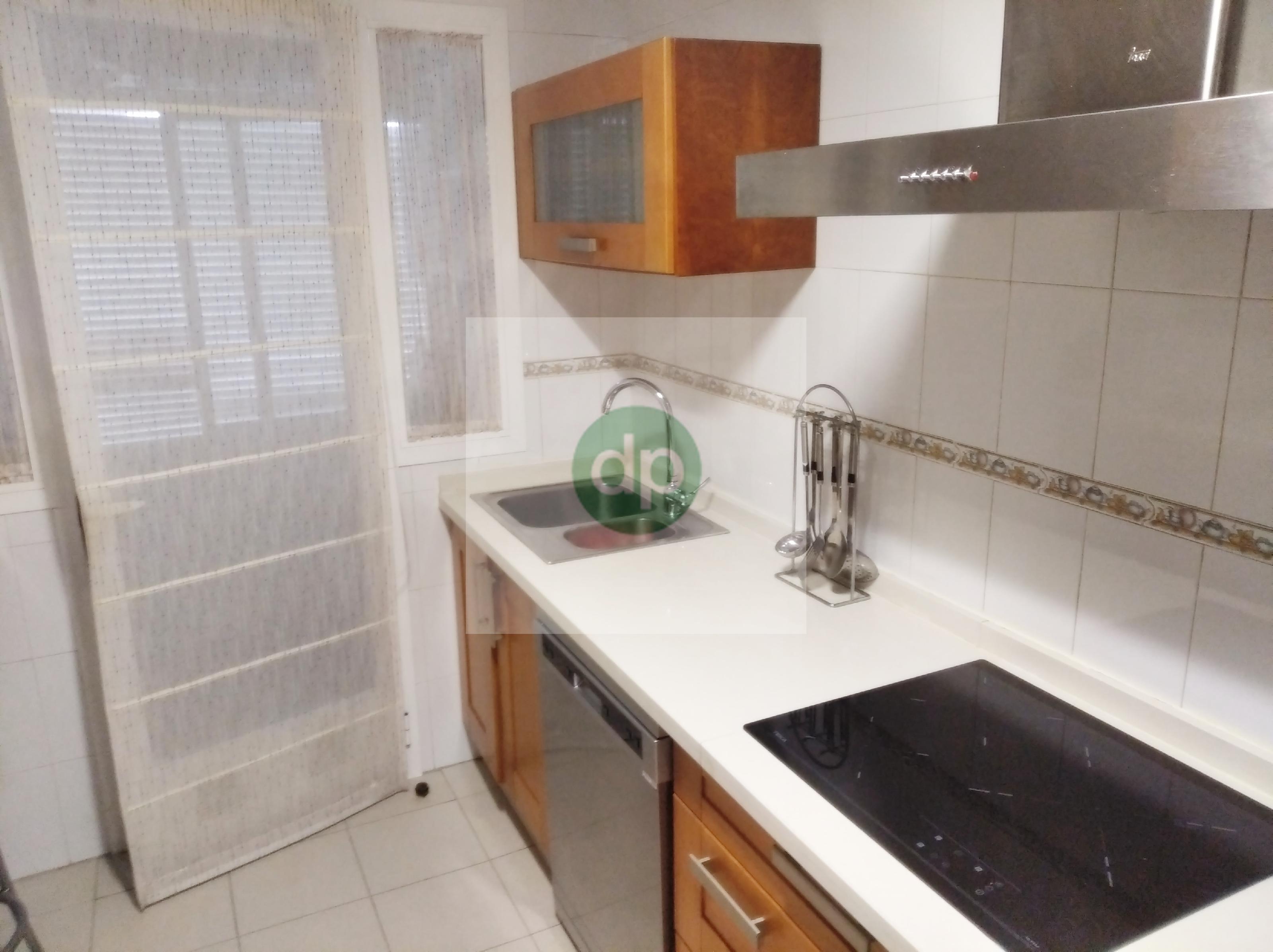 Imagen 9 Piso en venta en Badajoz / Jardines del Guadiana, junto a restaurantes y tiendas