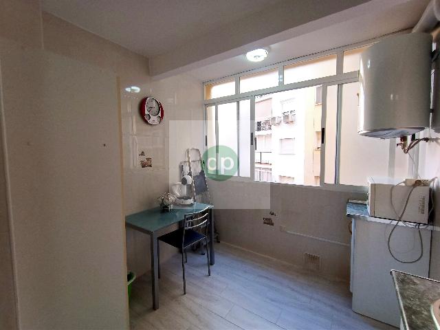 Imagen 11 Inmueble 286748 - Piso en alquiler en Badajoz / En la autopista, próximo a Institutos y Colegios.