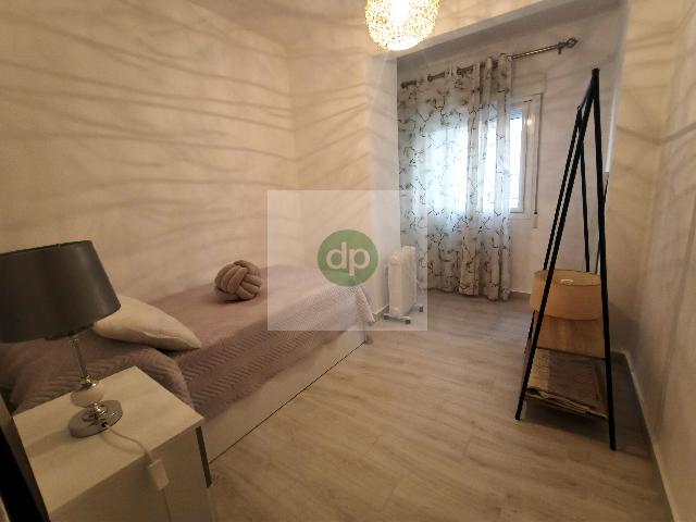 Imagen 20 Inmueble 286748 - Piso en alquiler en Badajoz / En la autopista, próximo a Institutos y Colegios.