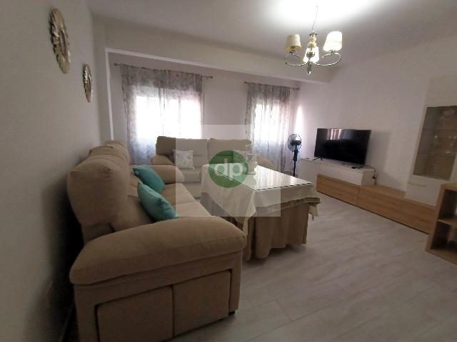 Imagen 6 Inmueble 286748 - Piso en alquiler en Badajoz / En la autopista, próximo a Institutos y Colegios.