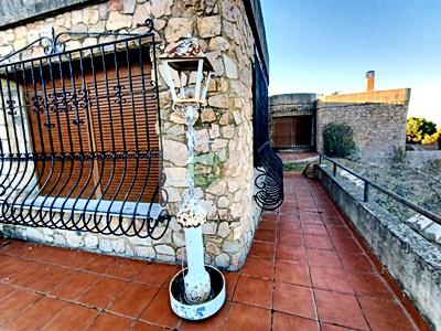 Imagen 33 Casa Aislada en venta en Badajoz / Los Montitos - Avenida principal. Ubicación inmejorable