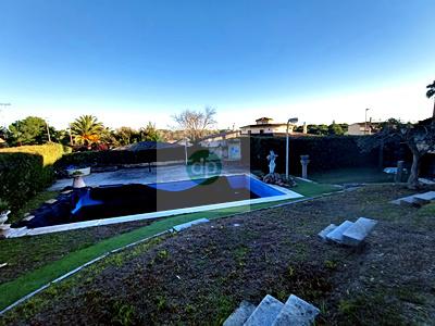 Imagen 30 Casa Aislada en venta en Badajoz / Los Montitos - Avenida principal. Ubicación inmejorable