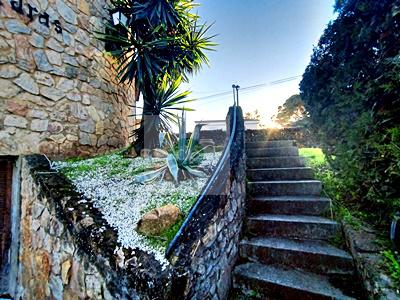 Imagen 3 Casa Aislada en venta en Badajoz / Los Montitos - Avenida principal. Ubicación inmejorable