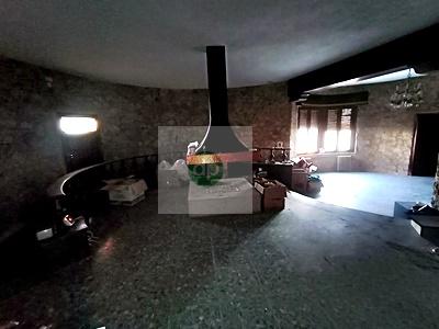 Imagen 8 Casa Aislada en venta en Badajoz / Los Montitos - Avenida principal. Ubicación inmejorable