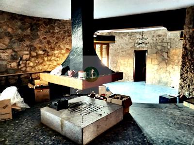 Imagen 7 Casa Aislada en venta en Badajoz / Los Montitos - Avenida principal. Ubicación inmejorable