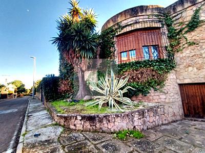 Imagen 2 Casa Aislada en venta en Badajoz / Los Montitos - Avenida principal. Ubicación inmejorable