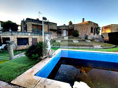 Imagen 38 Inmueble 299599 - Casa Aislada en venta en Badajoz / Los Montitos - Avenida principal. Ubicación inmejorable