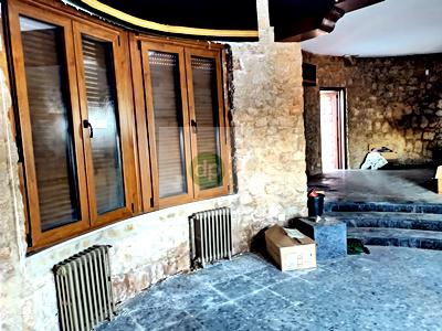 Imagen 9 Casa Aislada en venta en Badajoz / Los Montitos - Avenida principal. Ubicación inmejorable