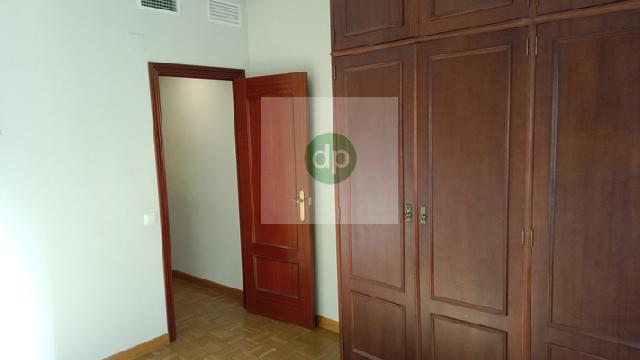 Imagen 26 Inmueble 300430 - Piso en venta en Badajoz / Perpendicular a Fernando Calzadilla