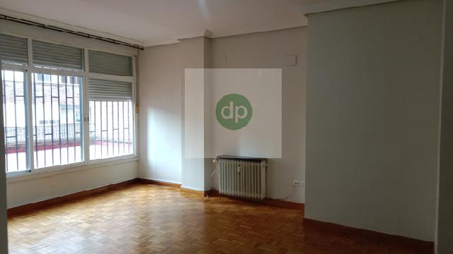 Imagen 1 Inmueble 300430 - Piso en venta en Badajoz / Perpendicular a Fernando Calzadilla