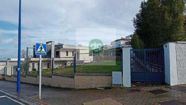 Imagen 12 Inmueble 301110 - Solar Urbano en venta en Badajoz / Residencial Balcon de Las Vaguadas