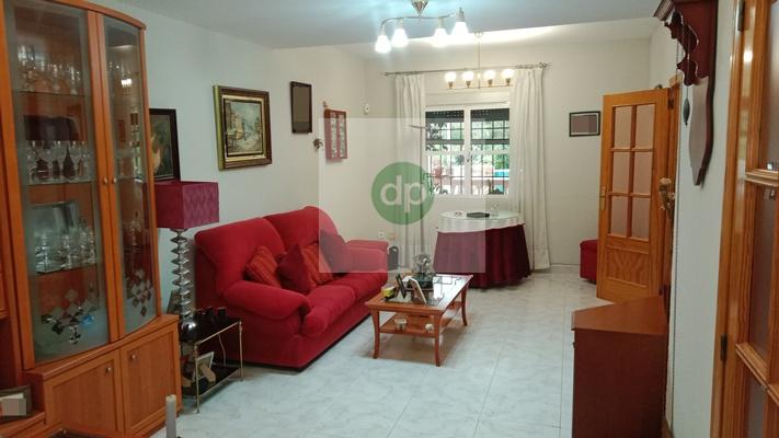 Imagen 10 Casa Adosada en venta en Badajoz / Carretera de Sevilla, próximo a Los Montitos