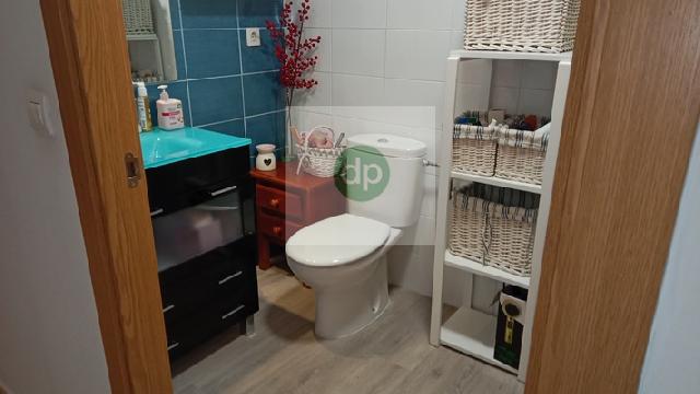 Imagen 32 Inmueble 301610 - Piso en venta en Badajoz / Cerro Gordo - en la calle de mayor actividad comercial