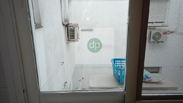 Imagen 19 Inmueble 301610 - Piso en venta en Badajoz / Cerro Gordo - en la calle de mayor actividad comercial