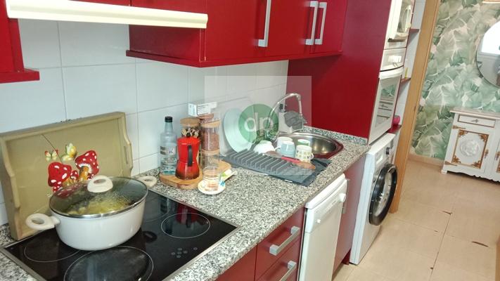 Imagen 16 Piso en venta en Badajoz / Cerro Gordo - en la calle de mayor actividad comercial