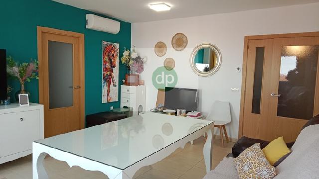 Imagen 15 Inmueble 301610 - Piso en venta en Badajoz / Cerro Gordo - en la calle de mayor actividad comercial