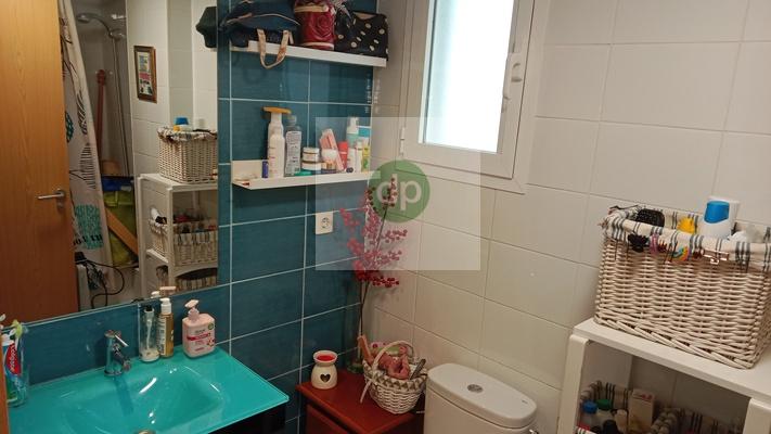 Imagen 34 Piso en venta en Badajoz / Cerro Gordo - en la calle de mayor actividad comercial