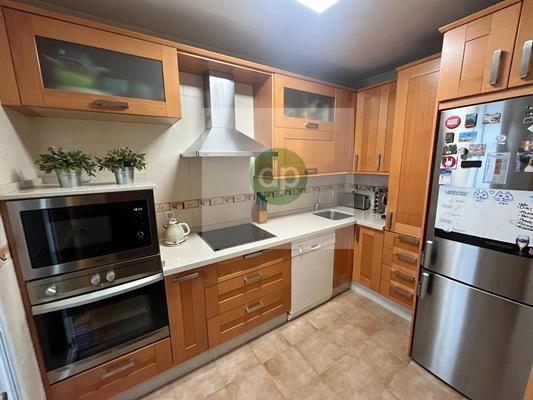 Imagen 14 Piso en venta en Badajoz / Junto a Av Ramón y Cajal - Memoria de Menacho