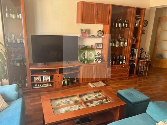 Imagen 7 Piso en venta en Badajoz / Junto a Av Ramón y Cajal - Memoria de Menacho