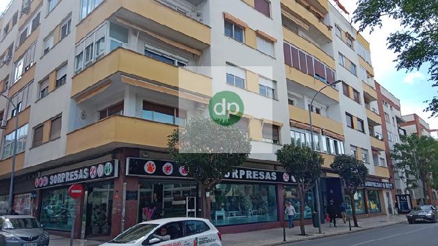 Imagen 40 Inmueble 302238 - Piso en venta en Badajoz / Antes Av Villanueva, junto a El Corte Inglés.