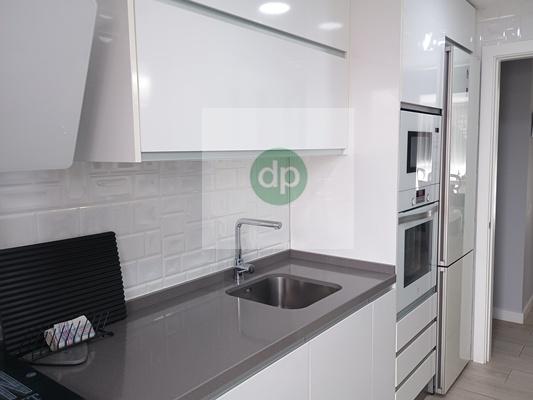 Imagen 12 Inmueble 302429 - Piso en venta en Badajoz / Junto a El Corte Inglés y Av Villanueva.