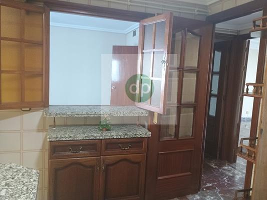 Imagen 10 Inmueble 302955 - Piso en alquiler en Badajoz / Junto a El Corte Inglés y Av. Villanueva.