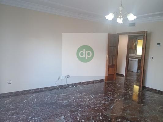 Imagen 3 Inmueble 302955 - Piso en alquiler en Badajoz / Junto a El Corte Inglés y Av. Villanueva.