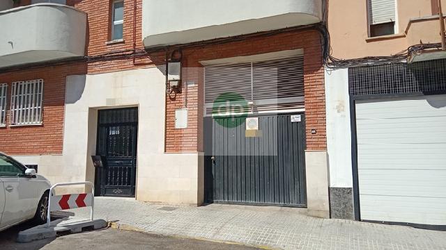 Imagen 2 Inmueble 304098 - Parking Coche en alquiler en Badajoz / En Pardaleras y muy próximo a la Autopista.