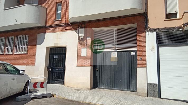 Imagen 8 Parking Coche en alquiler en Badajoz / En Pardaleras y muy próximo a la Autopista.