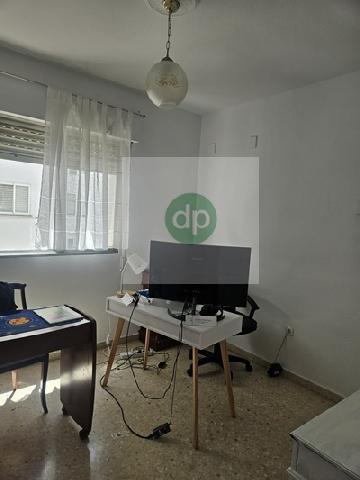 Imagen 5 Inmueble 304325 - Piso en venta en Badajoz / Próximo a la Autopista, en avenida principal
