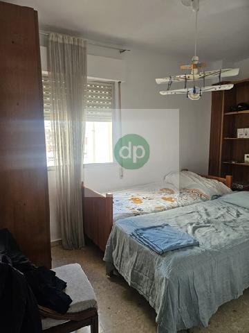Imagen 7 Inmueble 304325 - Piso en venta en Badajoz / Próximo a la Autopista, en avenida principal