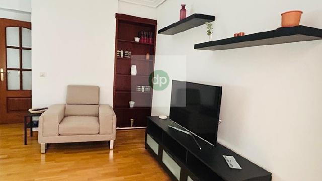 Imagen 5 Inmueble 304910 - Piso en alquiler en Badajoz / Entre Plaza de Santa Marta y la Autopista
