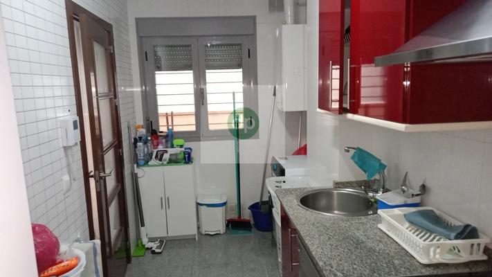 Imagen 12 Piso en venta en Badajoz / Carretera de Olivenza, zona Mercadona