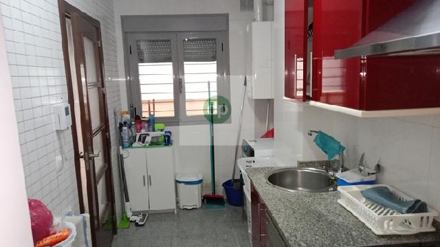 Imagen 12 Inmueble 304954 - Piso en venta en Badajoz / Carretera de Olivenza, zona Mercadona