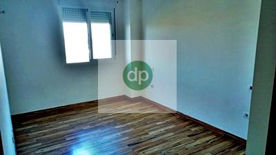 Imagen 18 Inmueble 305455 - Piso en venta en Badajoz / En Cerro Gordo, a la entrada a la Barriada.