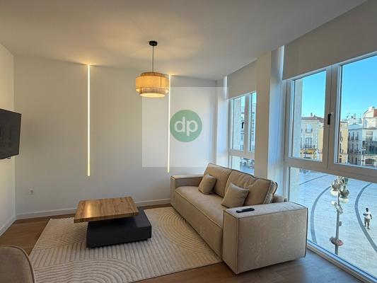 Imagen 12 Inmueble 305564 - Apartamento en alquiler en Badajoz / Plaza de España, frente a La Catedral. San Juan.
