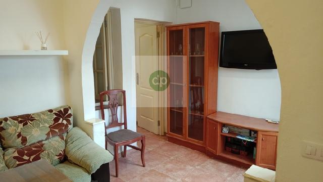 Imagen 2 Inmueble 306077 - Casa Pareada en venta en Badajoz / Junto a la Iglesia de la Stísima.Trinidad - Ctra. Corte