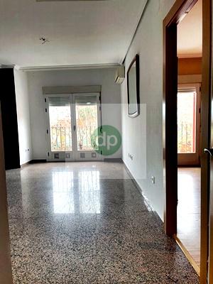 Imagen 3 Inmueble 306692 - Piso en venta en Badajoz / En San Roque, entre R Carapeto y Ctra de la Corte