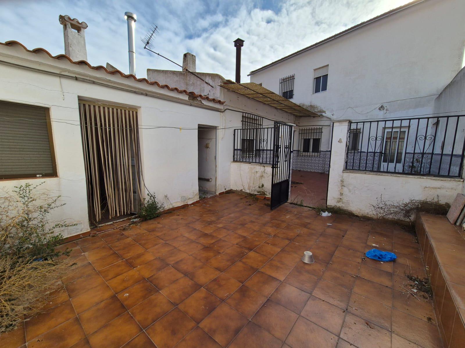 Imagen 1 Casa Adosada en venta en Fuente-álamo / A pocos metros del molino de viento