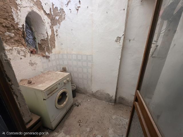 Imagen 15 Inmueble 299322 - Casa Adosada en venta en Villena / Casa  para reforma integral junto Pza. Pascual Doménec