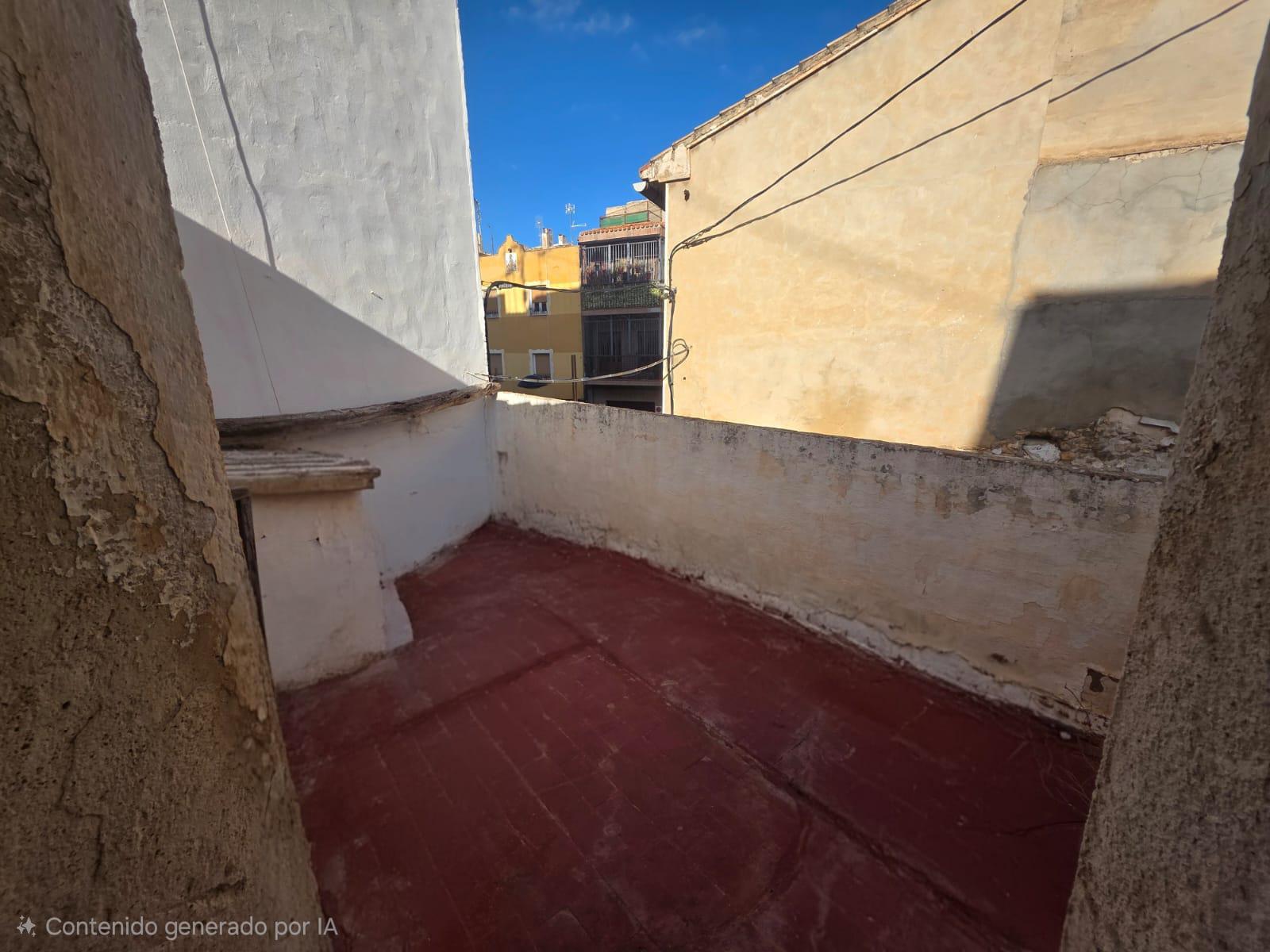 Imagen 3 Casa Adosada en venta en Villena / Casa  para reforma integral junto Pza. Pascual Doménec