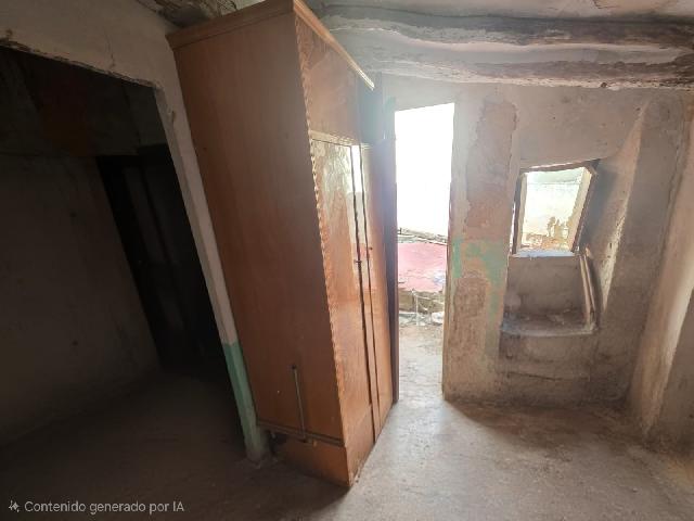 Imagen 7 Inmueble 299322 - Casa Adosada en venta en Villena / Casa  para reforma integral junto Pza. Pascual Doménec