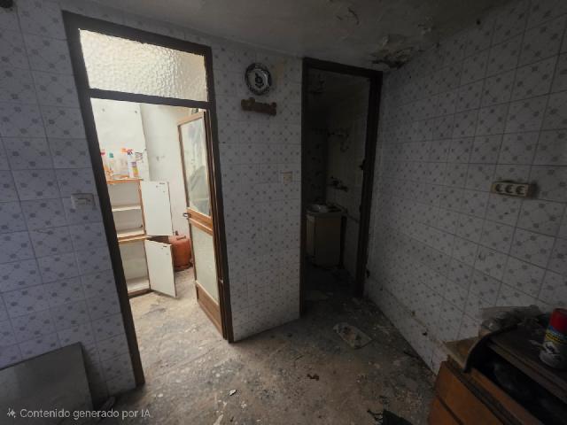 Imagen 14 Inmueble 299322 - Casa Adosada en venta en Villena / Casa  para reforma integral junto Pza. Pascual Doménec